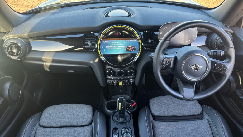 MINI Hatchback 135kW Cooper S Level 2 33kWh 3dr Auto Electric Hatchback